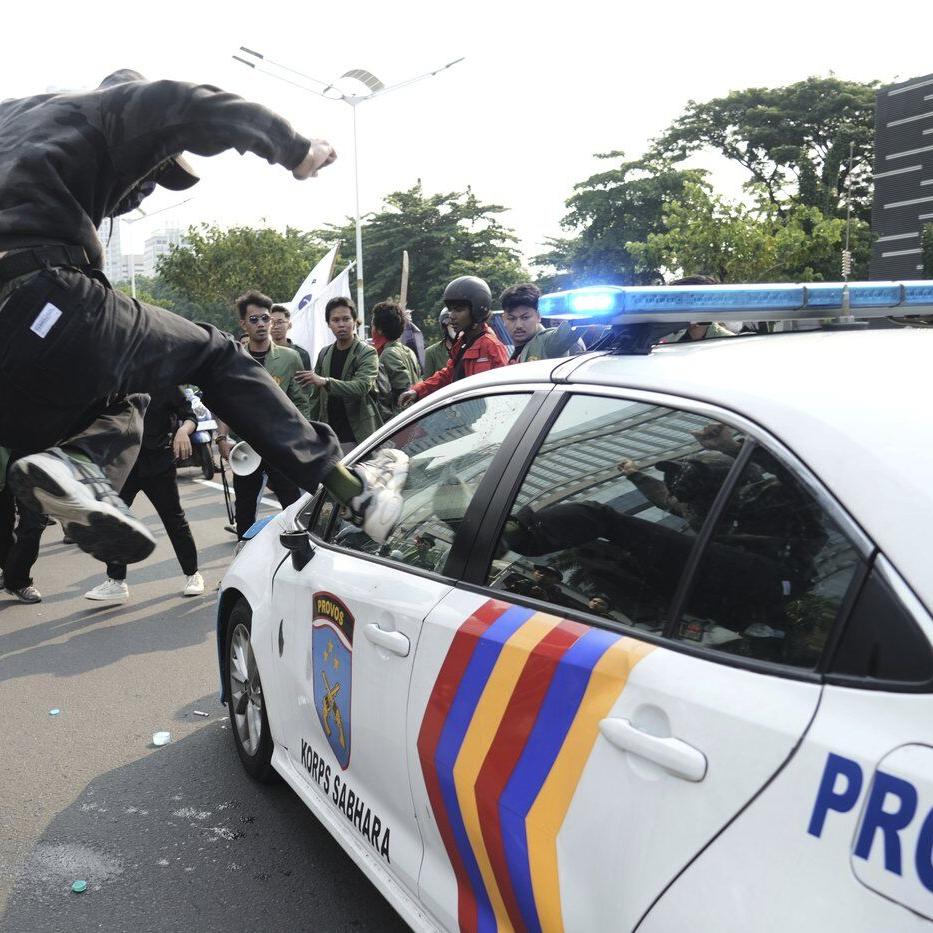 Tensions soar in Indonesia as protests over police brutality and lawmakers' allowances continue